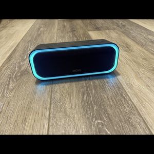 DOSS Soundbox Bluetooth speaker
